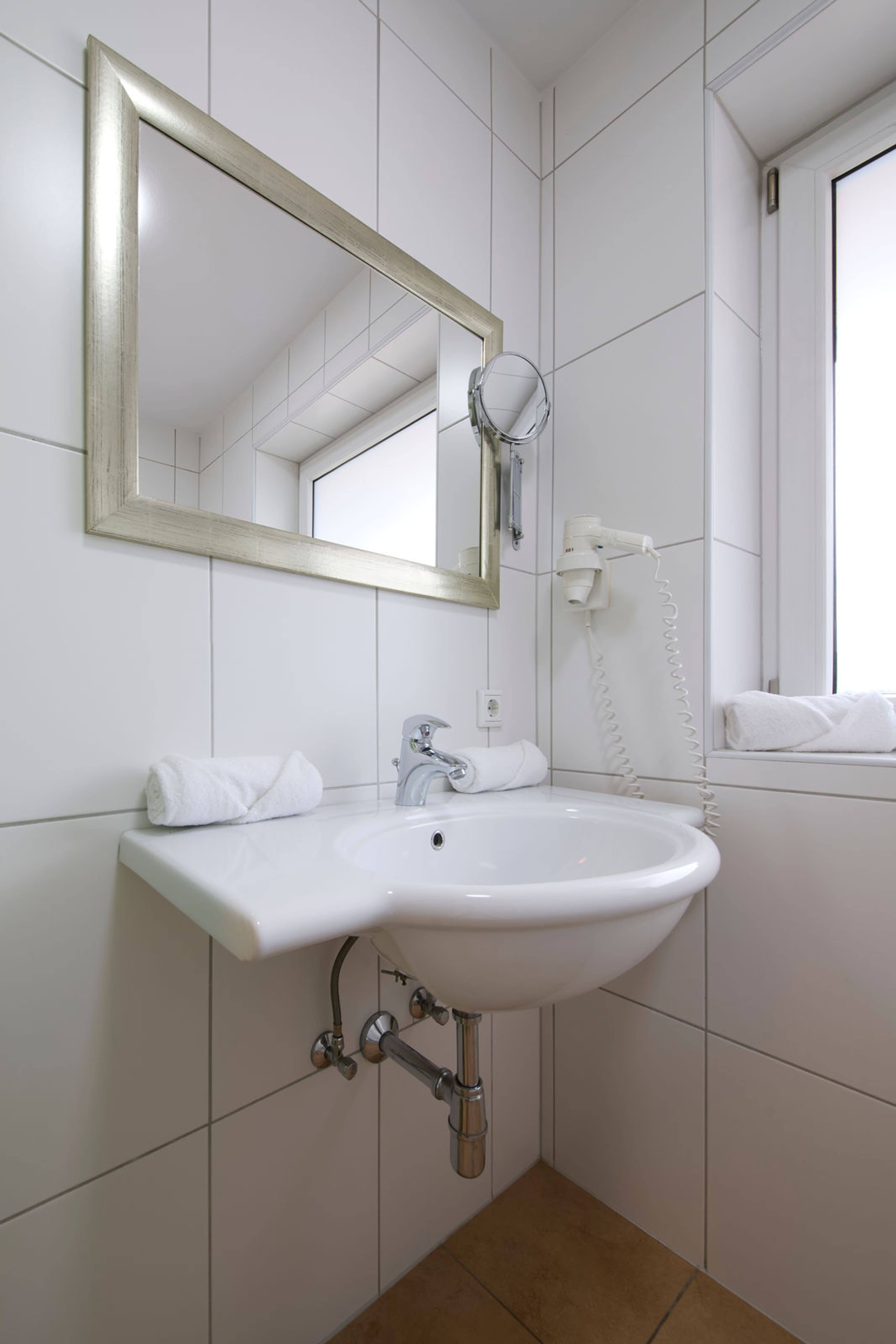 Platzhirsch - Dreibettzimmer Kat. B - inkl. Frühstück - 4