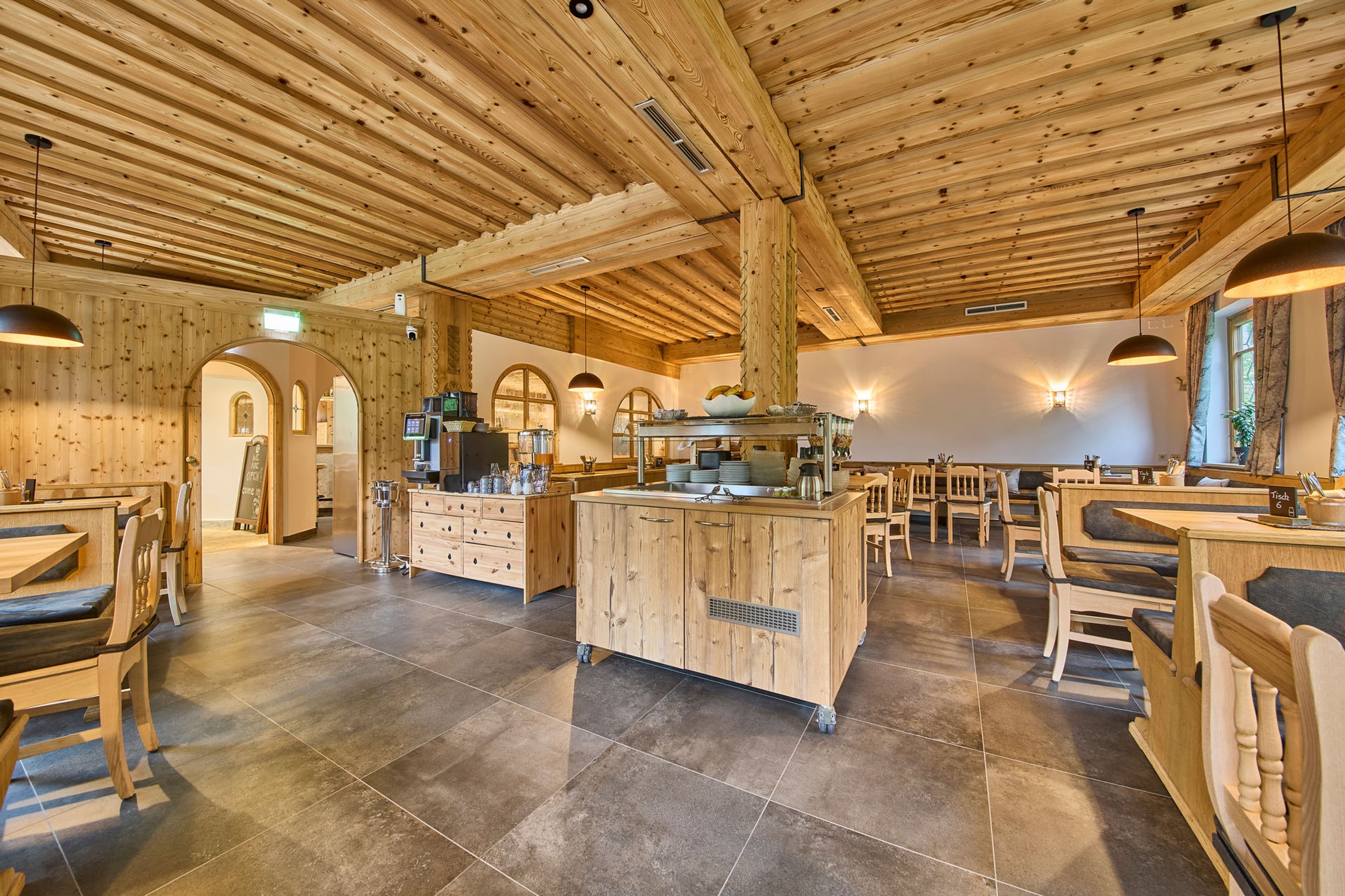 Platzhirsch - Vierbettzimmer Top 1 - inkl. Frühstück - Image 2