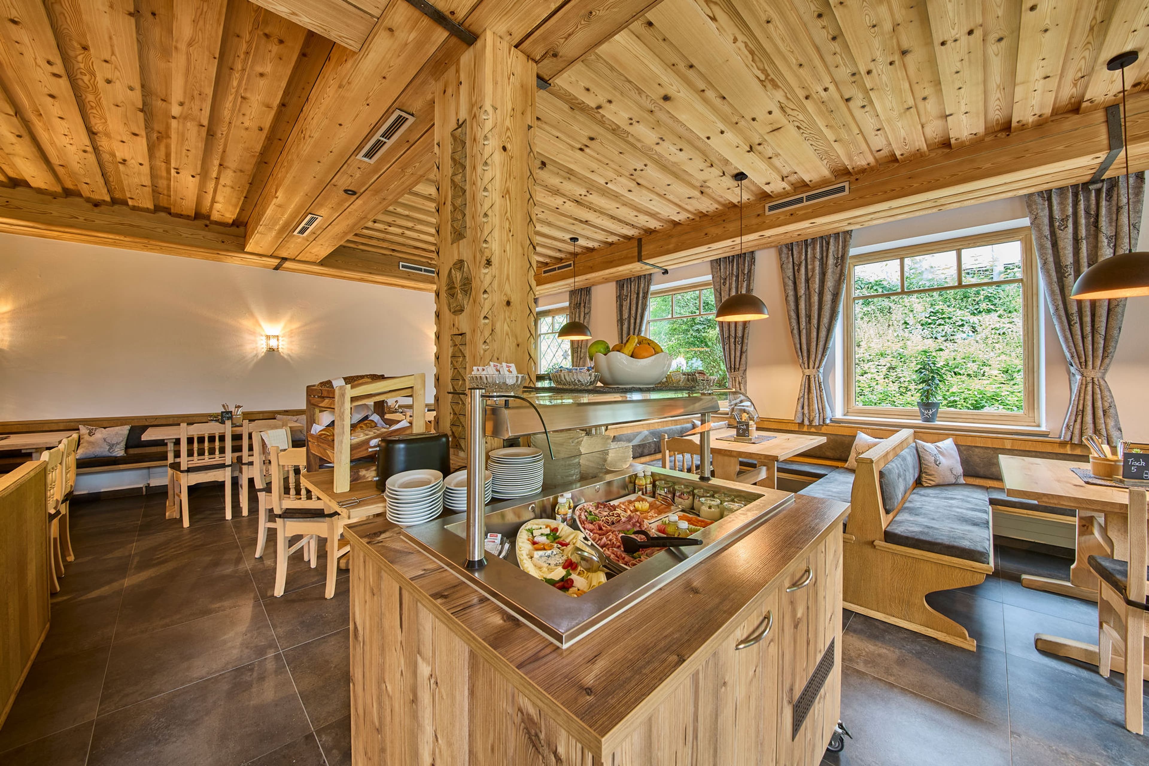 Platzhirsch - Vierbettzimmer Top 1 - inkl. Frühstück - Image 3