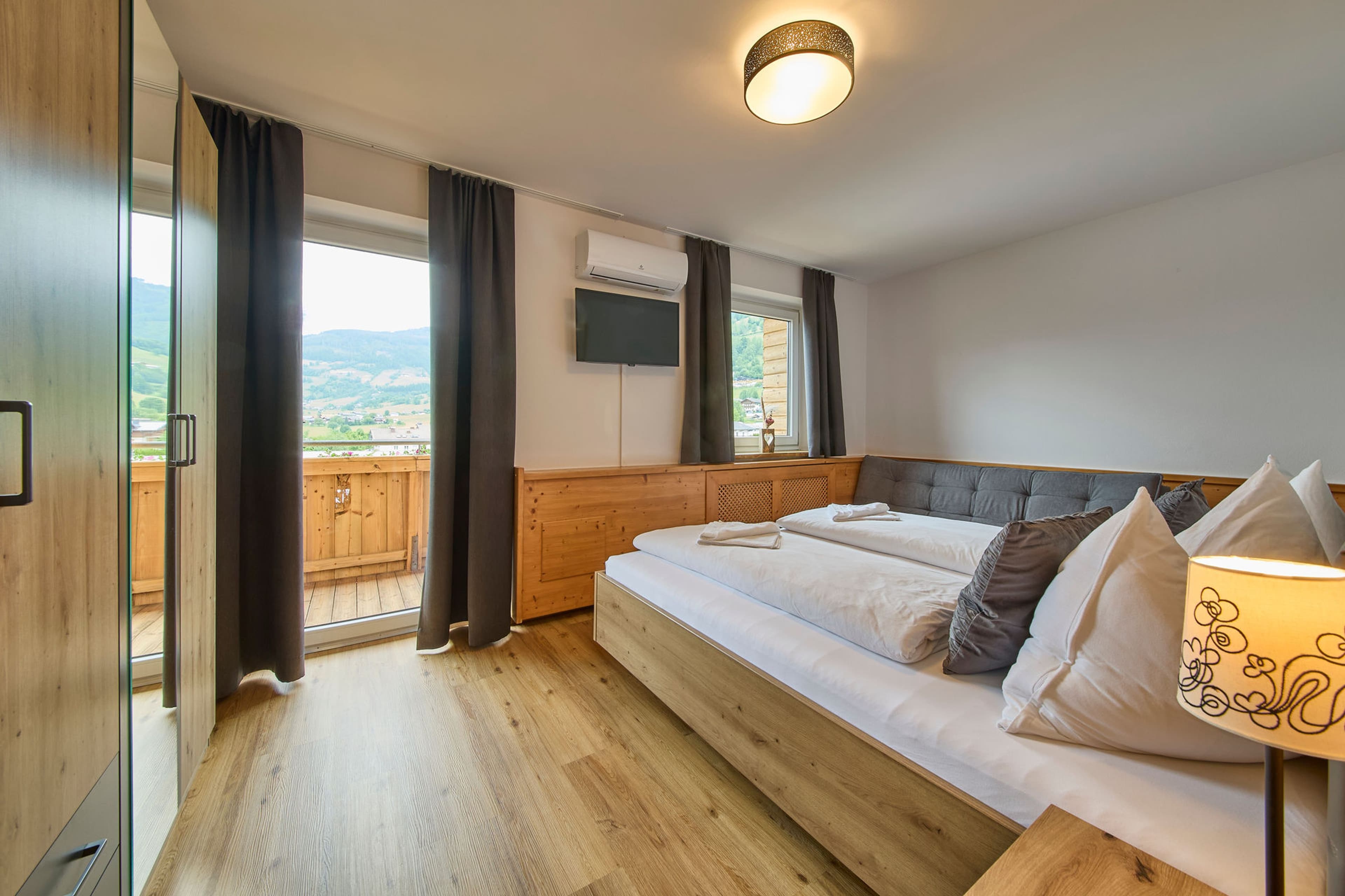 Platzhirsch - Dreibettzimmer Kat. E - inkl. Frühstück - Image 3