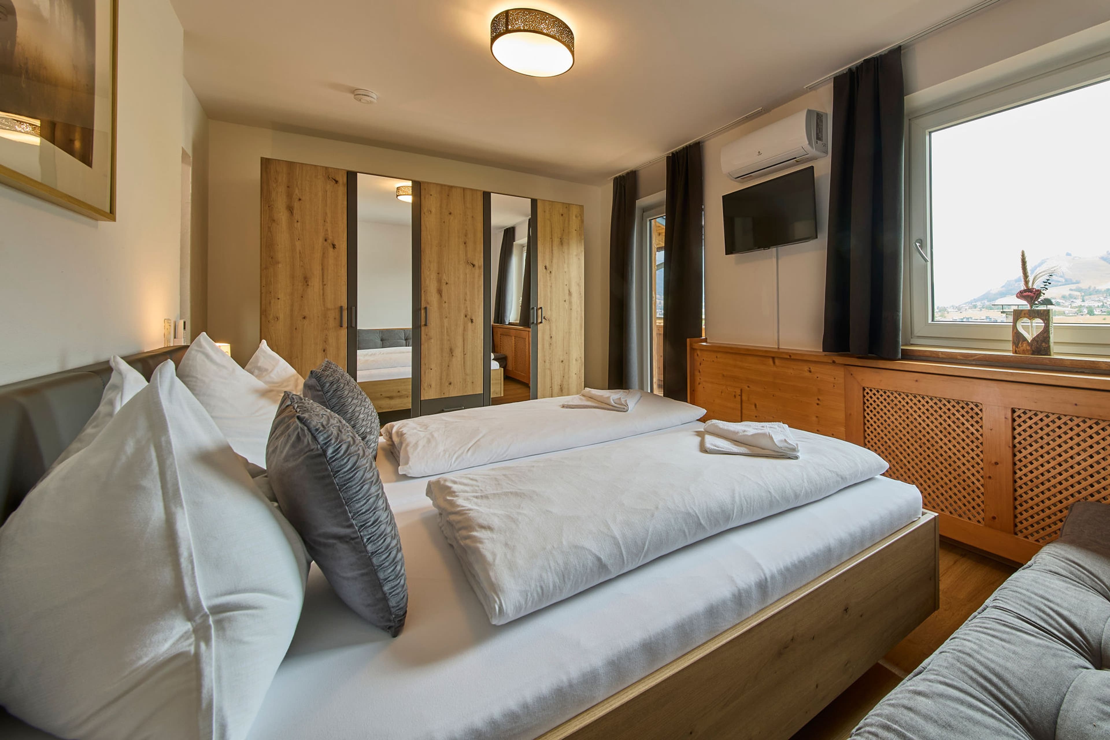 Platzhirsch - Dreibettzimmer Kat. E - inkl. Frühstück - Image 4